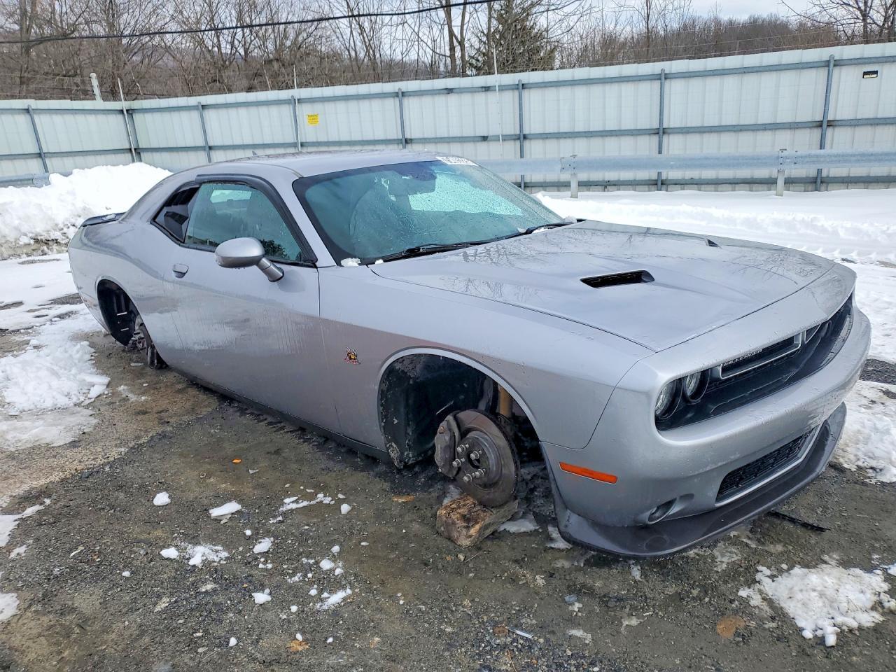 2016 Dodge Challenger R/T Scat Pack - zdjęcie 4