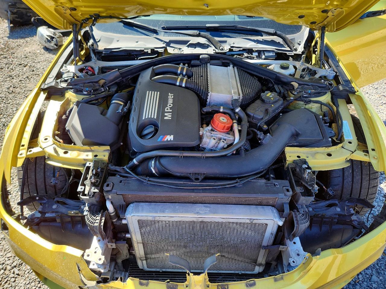 2015 BMW M4 - zdjęcie 11