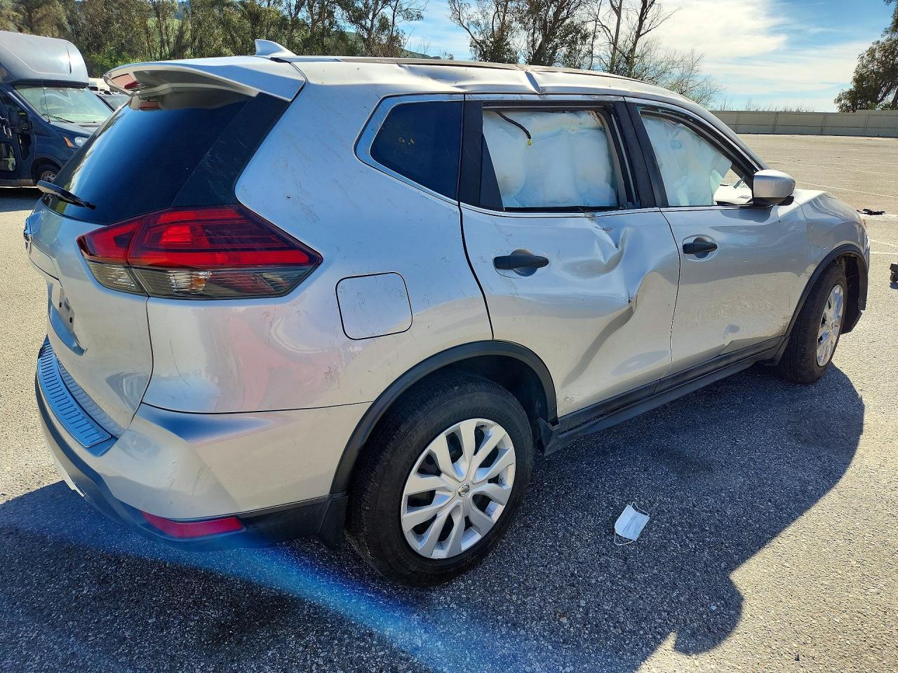 2017 Nissan Rogue S - zdjęcie 3