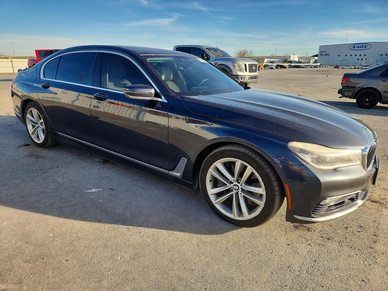 2016 BMW 750 I - zdjęcie 4