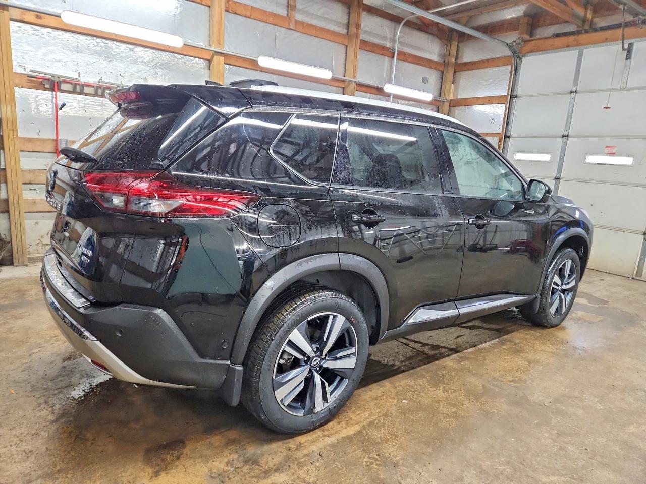 2023 Nissan Rogue Platinum - zdjęcie 3