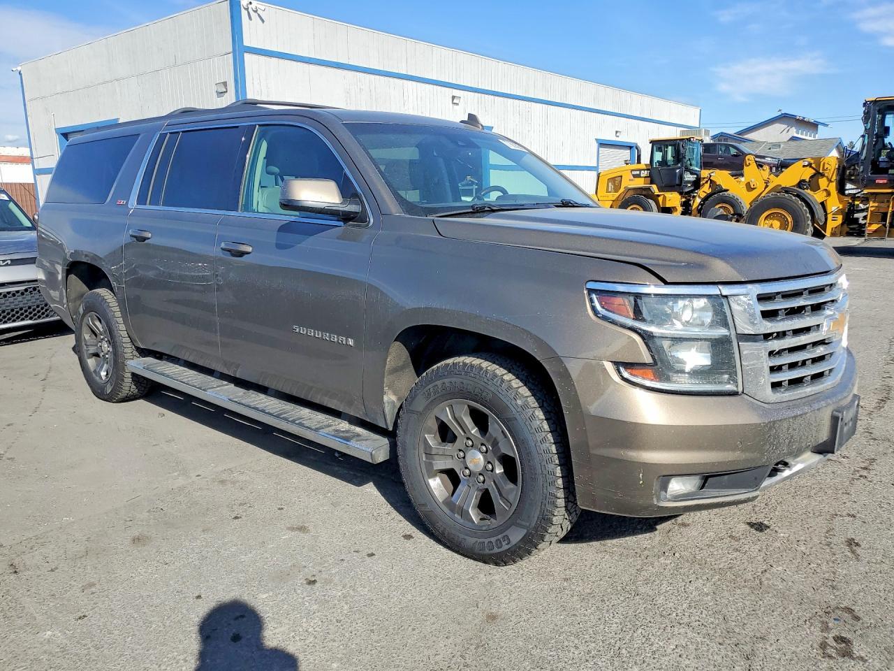 2016 Chevrolet Suburban K1500 Lt - zdjęcie 4