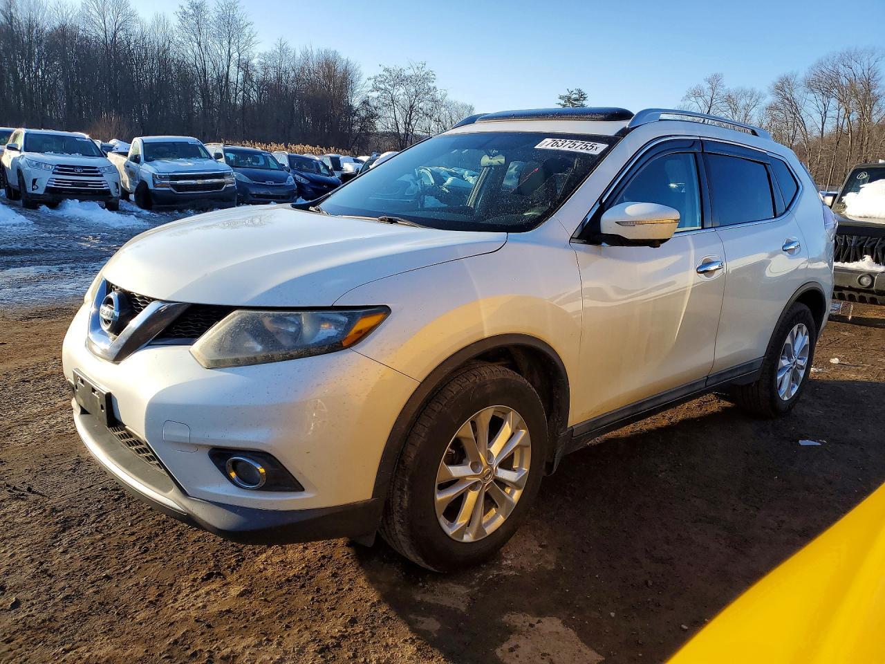 2015 Nissan Rogue S - zdjęcie główne