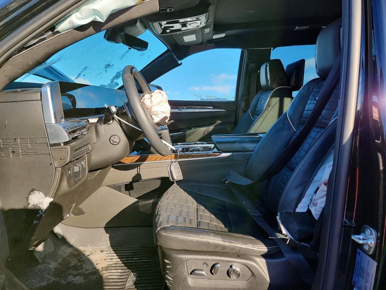 2025 Cadillac Escalade - zdjęcie 7