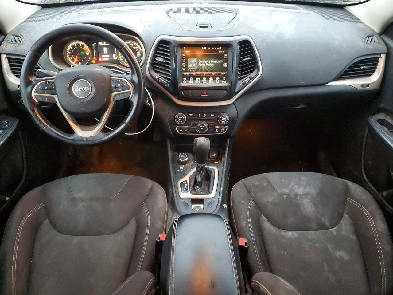 2016 Jeep Cherokee Latitude - zdjęcie 8