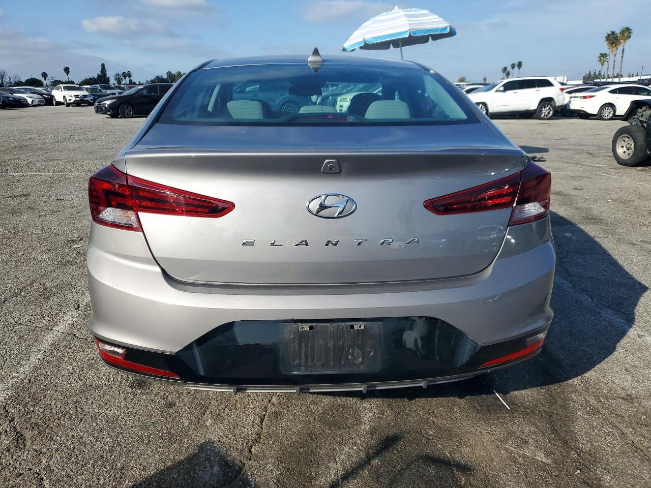 2020 Hyundai Elantra Sel - zdjęcie 6