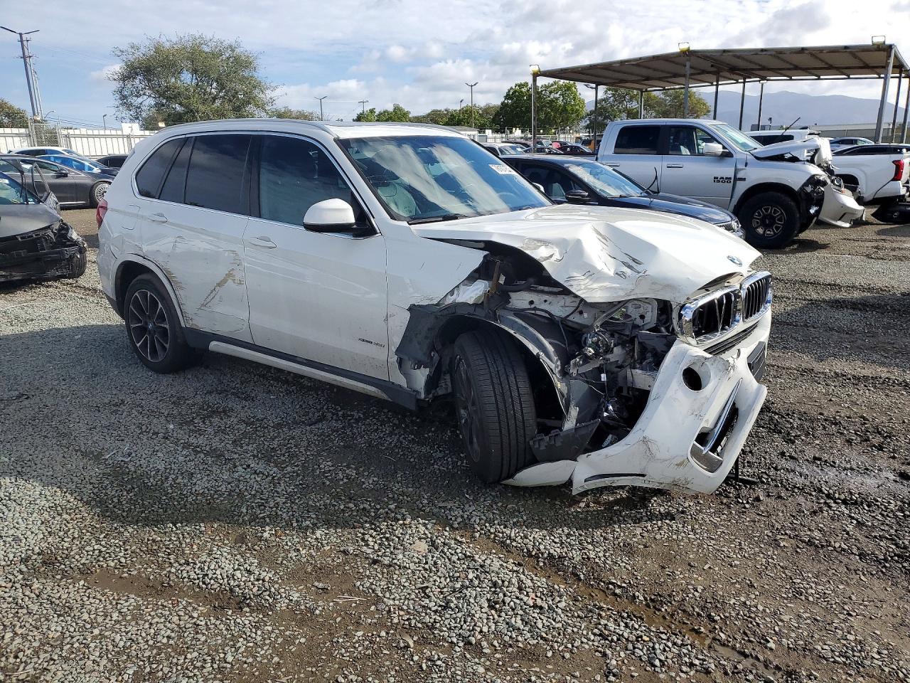 2017 BMW X5 Sdrive35I - zdjęcie 4