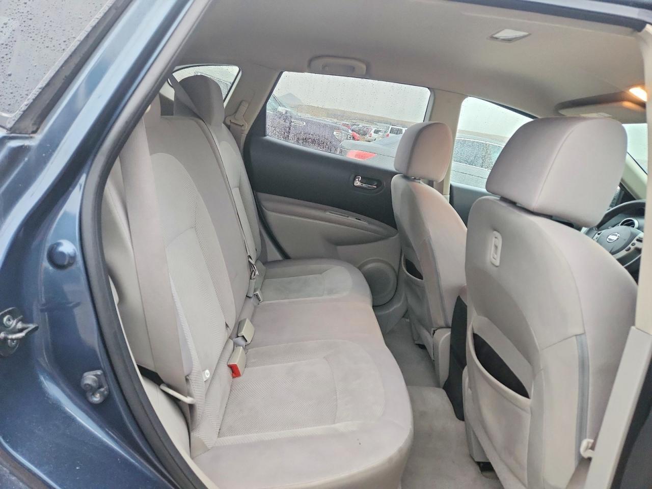 2013 Nissan Rogue S - zdjęcie 10