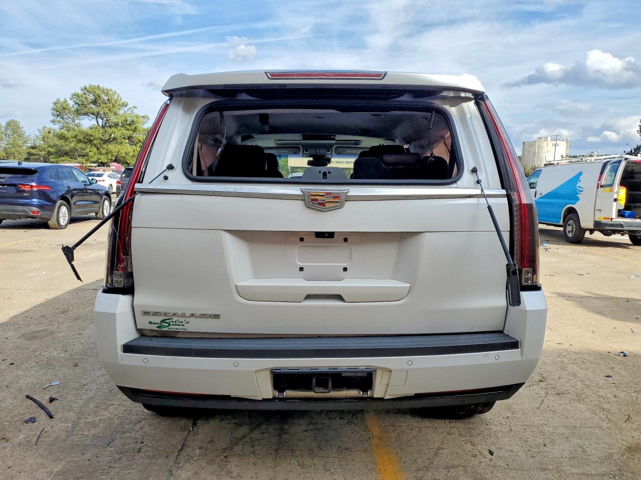 2017 Cadillac Escalade Luxury - zdjęcie 6