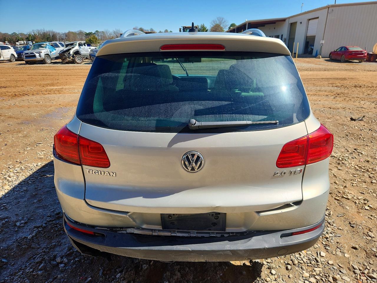 2014 Volkswagen Tiguan S - zdjęcie 6