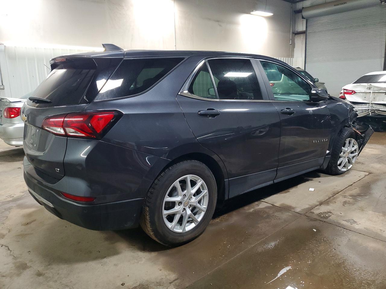 2022 Chevrolet Equinox Lt - zdjęcie 3