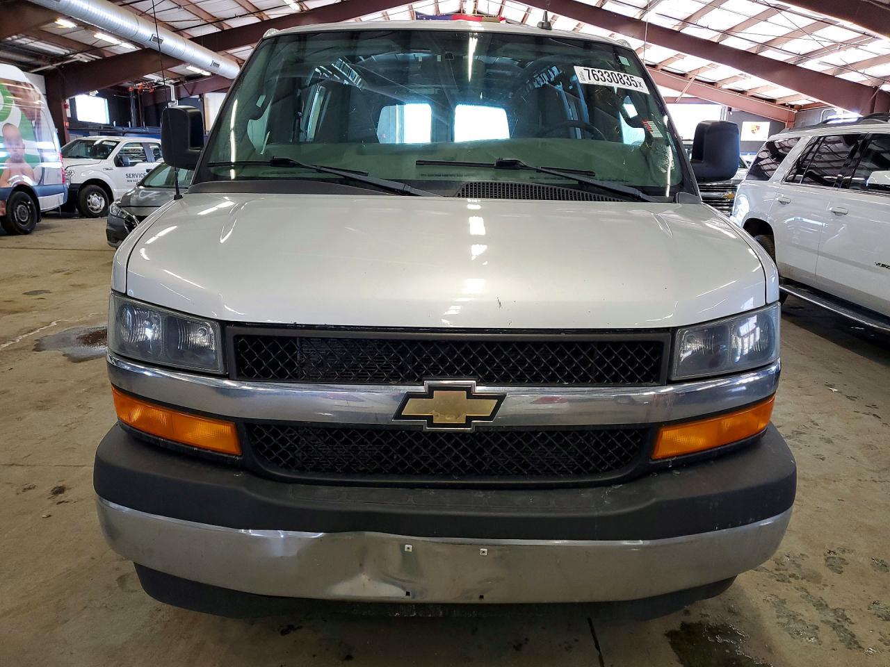 2019 Chevrolet Express G2500 - zdjęcie 5