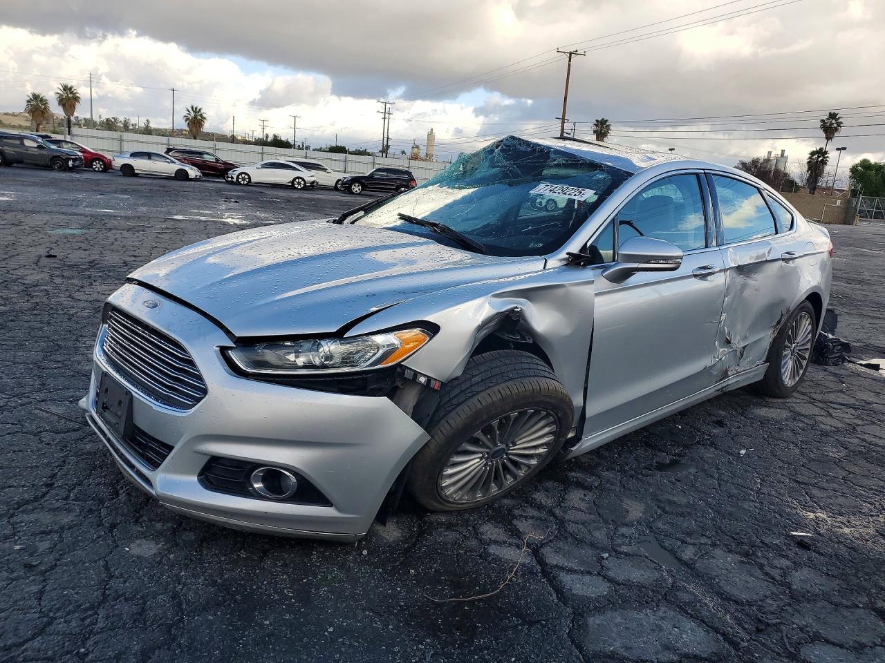 2014 Ford Fusion Titanium - zdjęcie główne