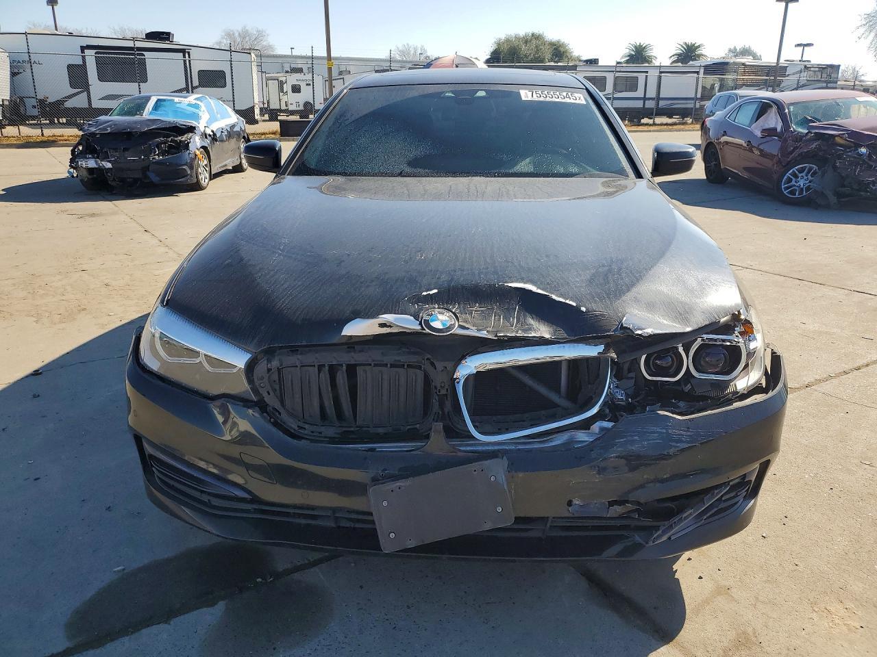 2019 BMW 530 I - zdjęcie 5