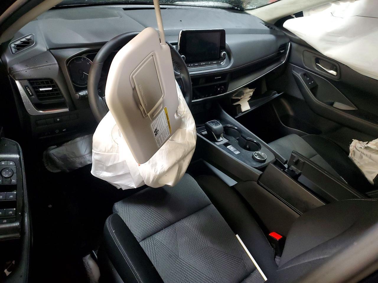 2025 Nissan Rogue Sv - zdjęcie 8