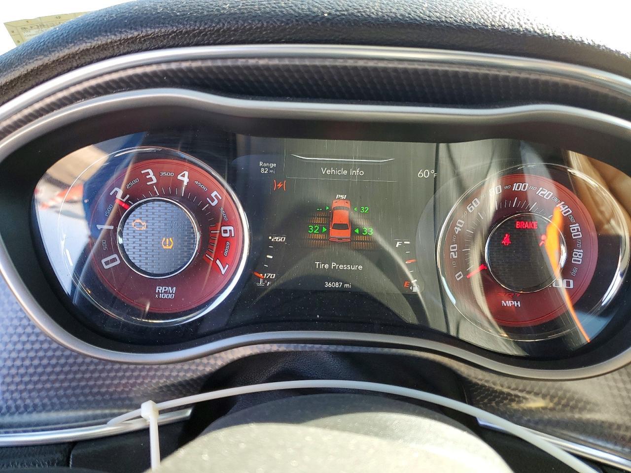 2016 Dodge Challenger Srt Hellcat - zdjęcie 9