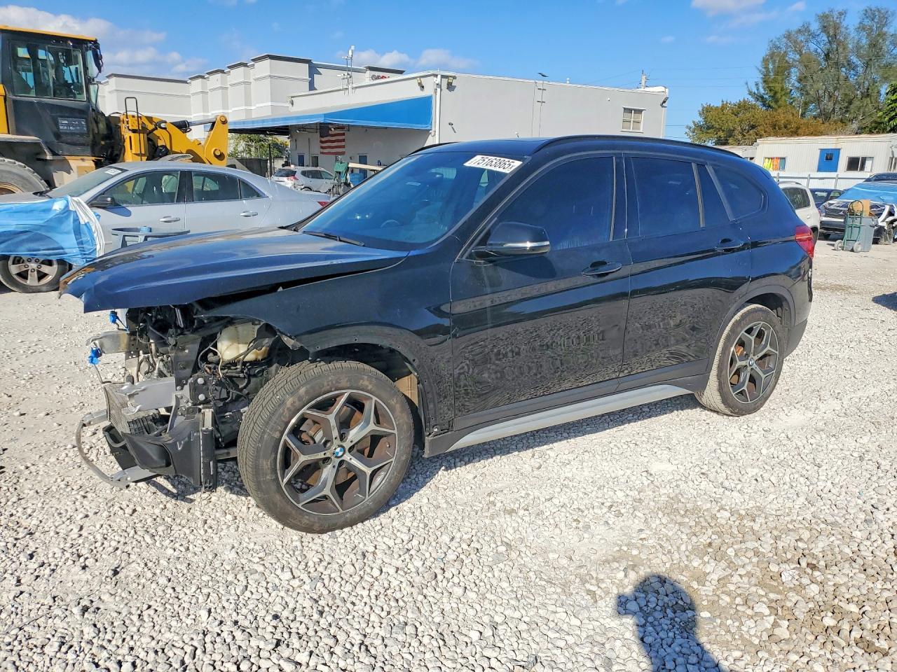 2017 BMW X1 Sdrive28I - zdjęcie główne