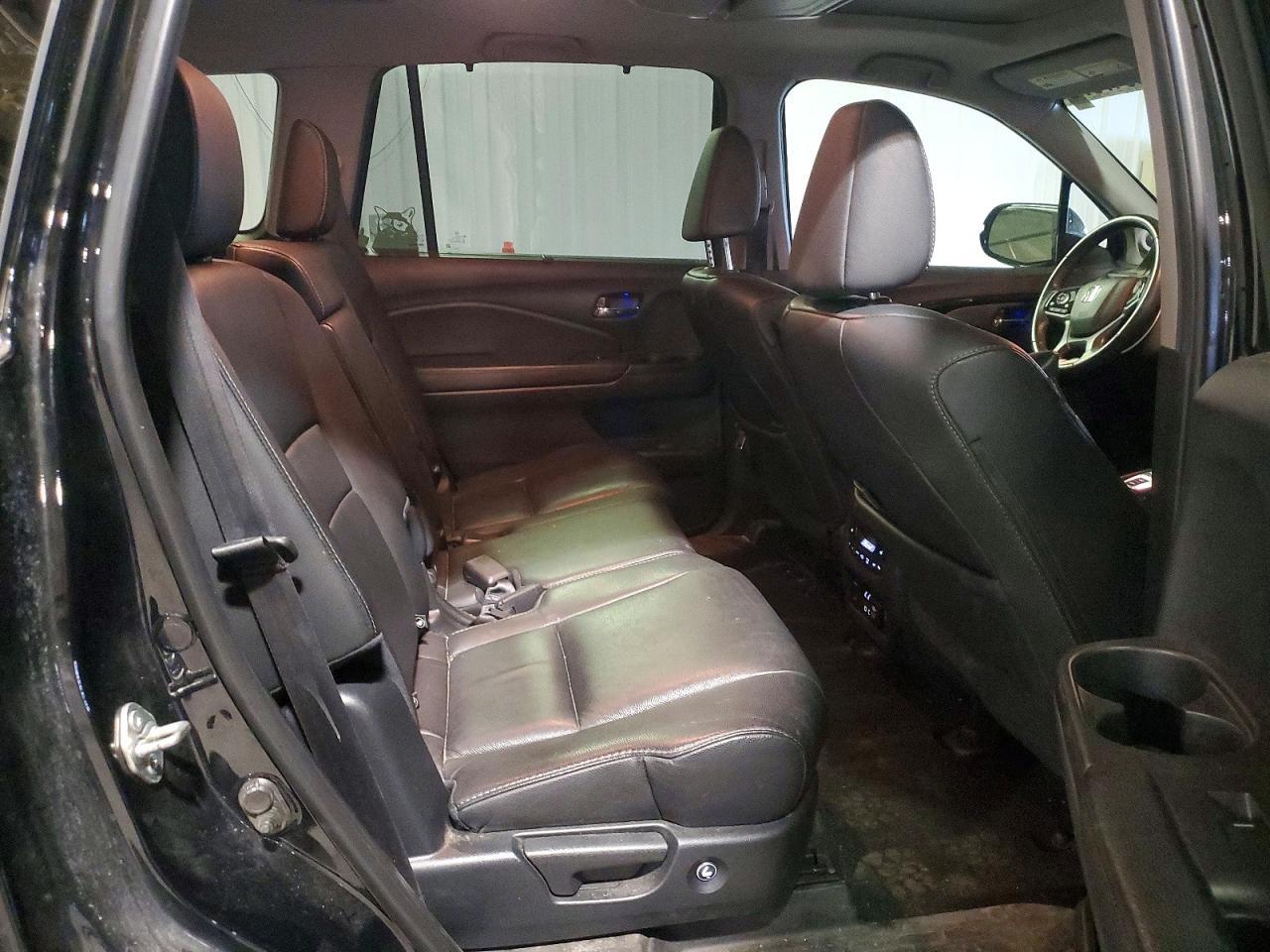 2021 Honda Pilot Touring - zdjęcie 11