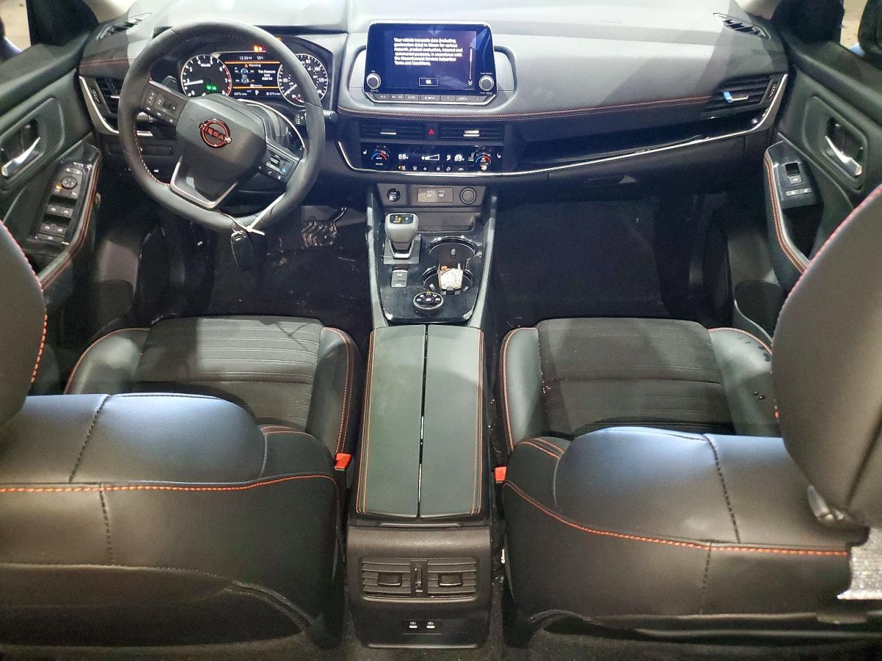2025 Nissan Rogue Sv - zdjęcie 8