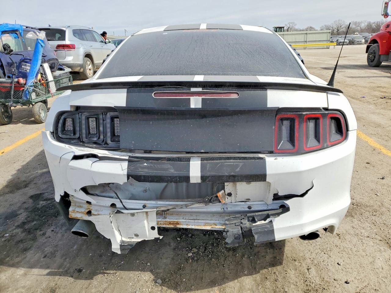 2014 Ford Mustang - zdjęcie 6