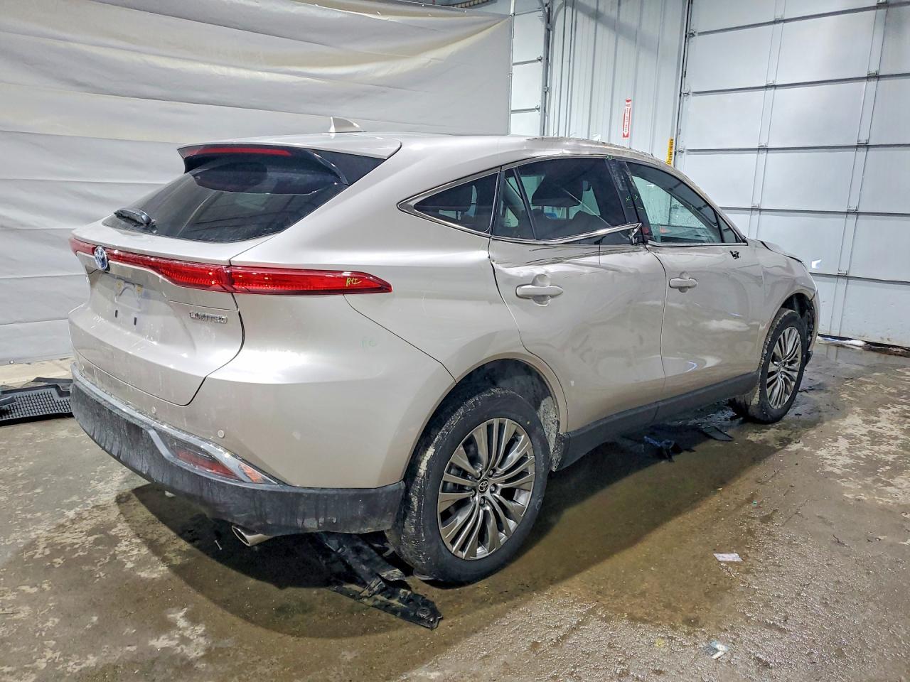 2024 Toyota Venza Limited - zdjęcie 3