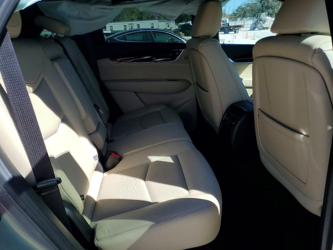 2018 Cadillac Xt5 Luxury - zdjęcie 11