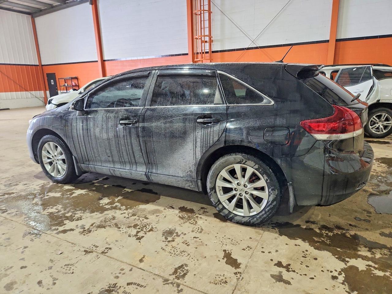 2014 Toyota Venza Le - zdjęcie 2