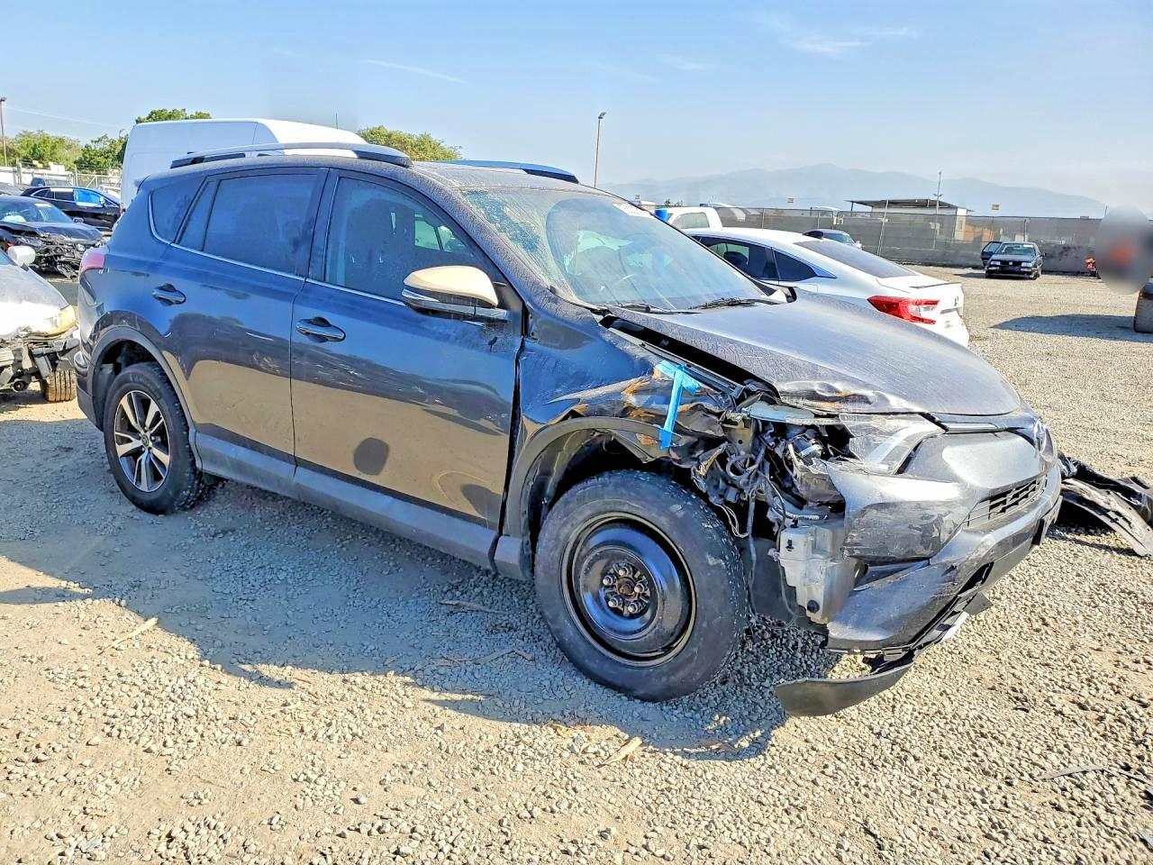 2016 Toyota Rav4 Xle - zdjęcie 4