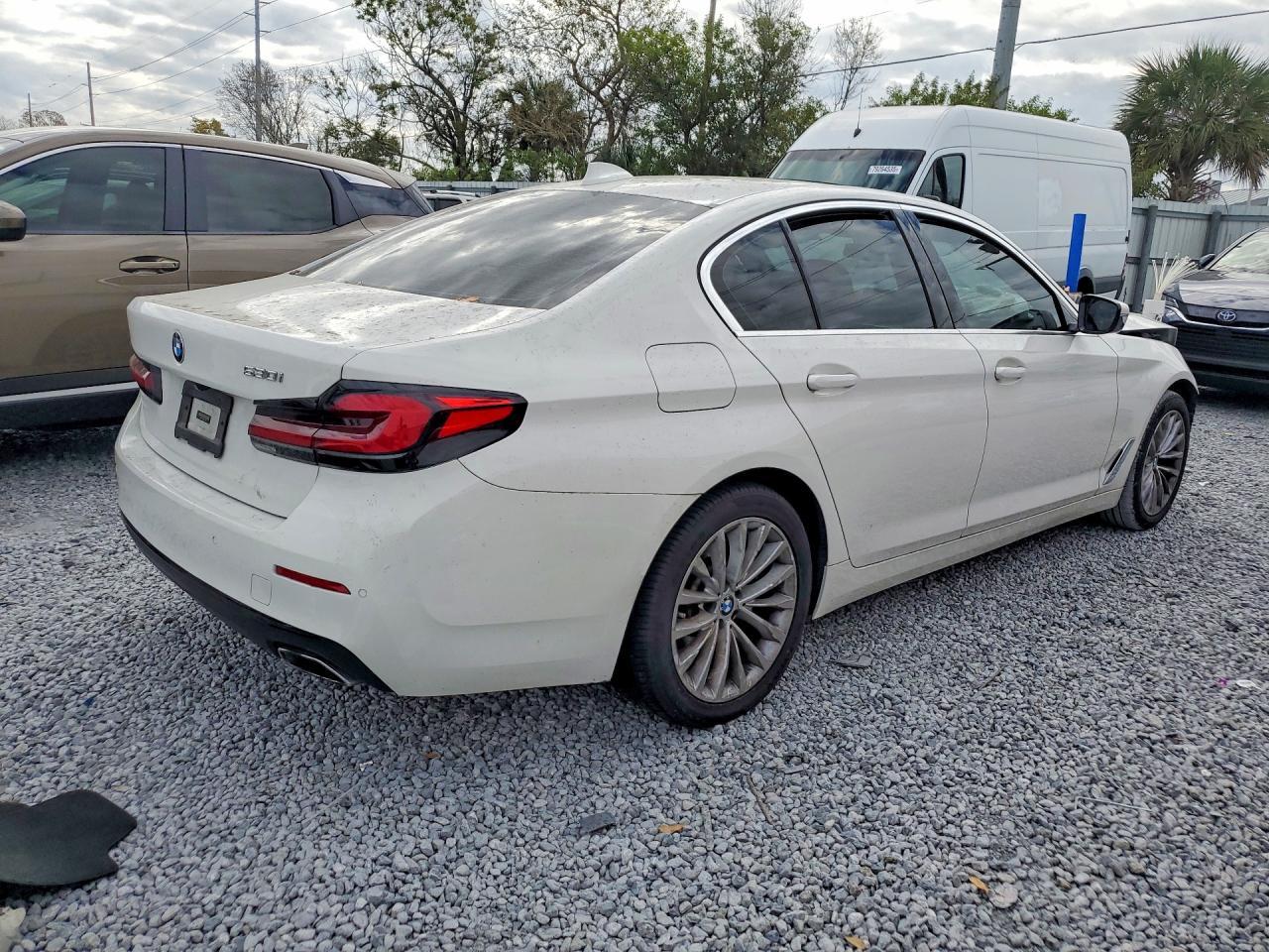 2021 BMW 530 I - zdjęcie 3