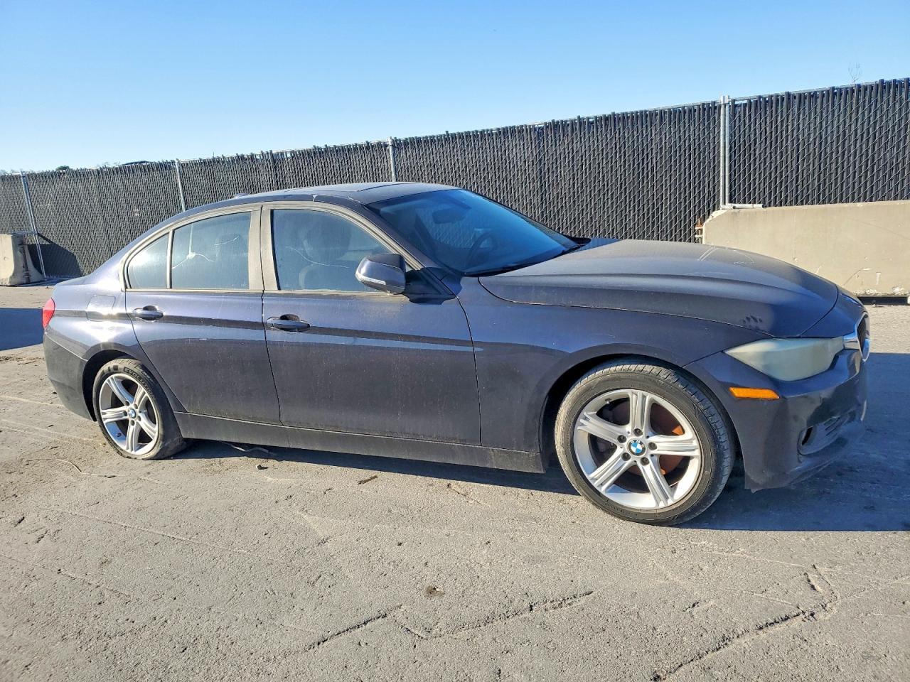 2013 BMW 328 I - zdjęcie główne