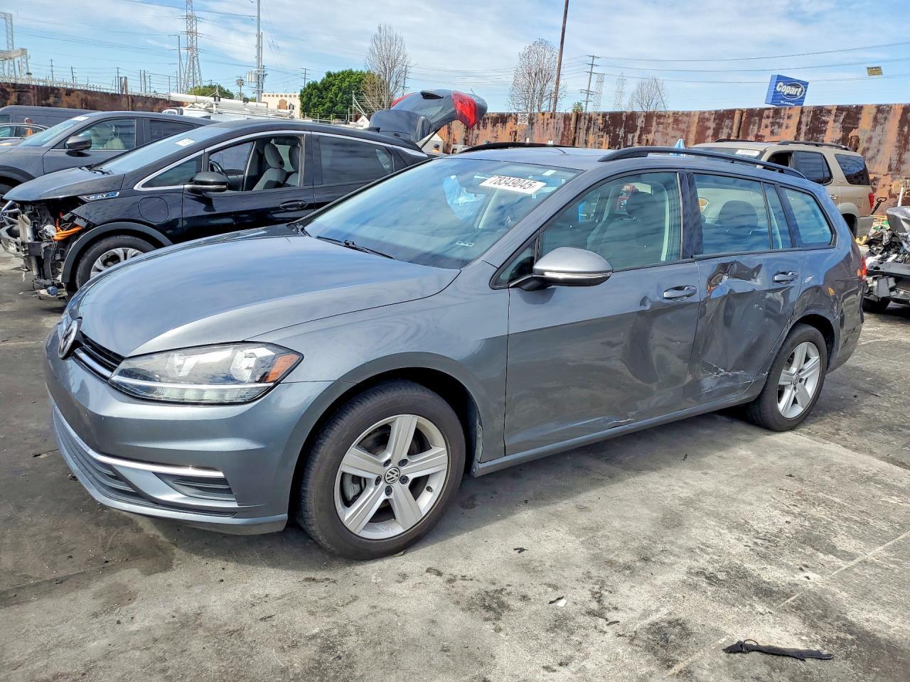 2018 Volkswagen Golf Sportwagen S - zdjęcie główne