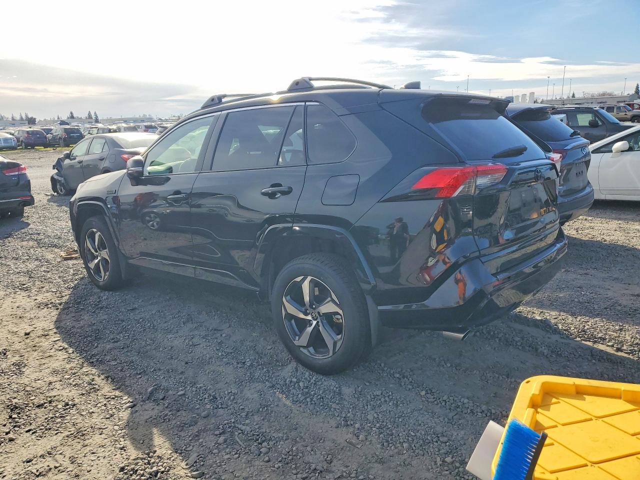 2022 Toyota Rav4 Prime Se - zdjęcie 2