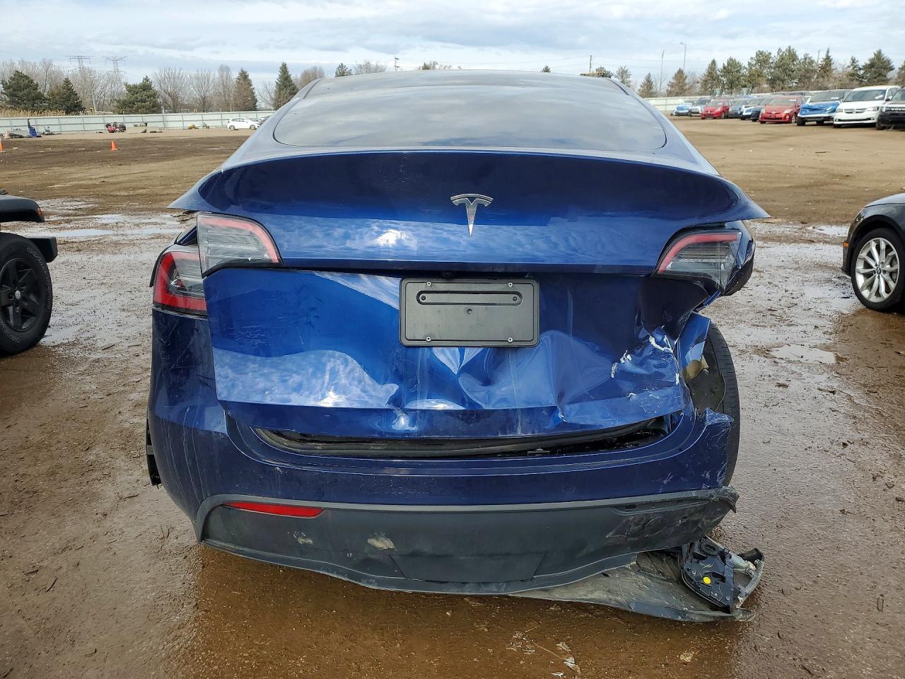 2024 Tesla Model Y - zdjęcie 6