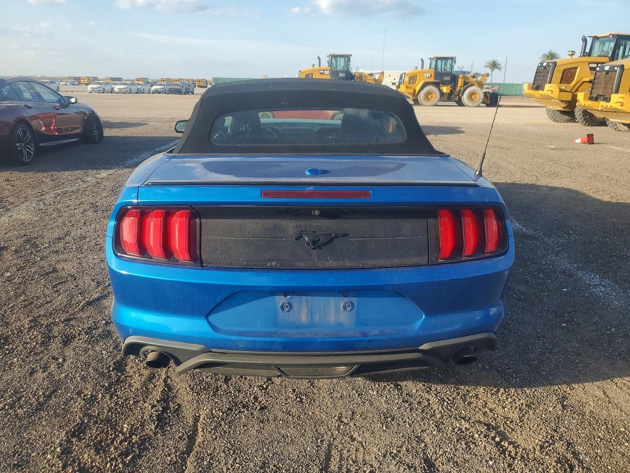 2019 Ford Mustang - zdjęcie 6