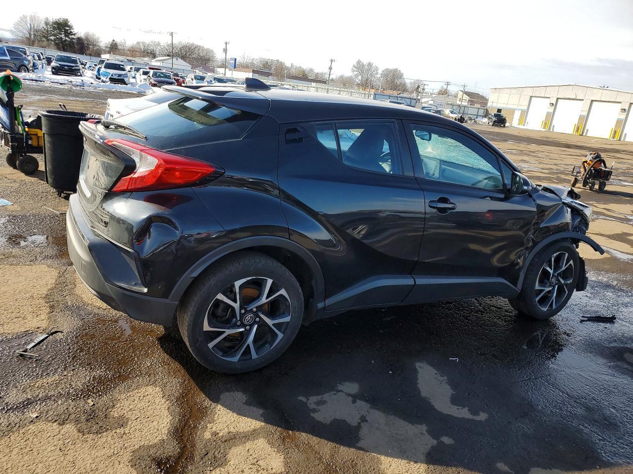 2019 Toyota C-Hr Xle - zdjęcie 3