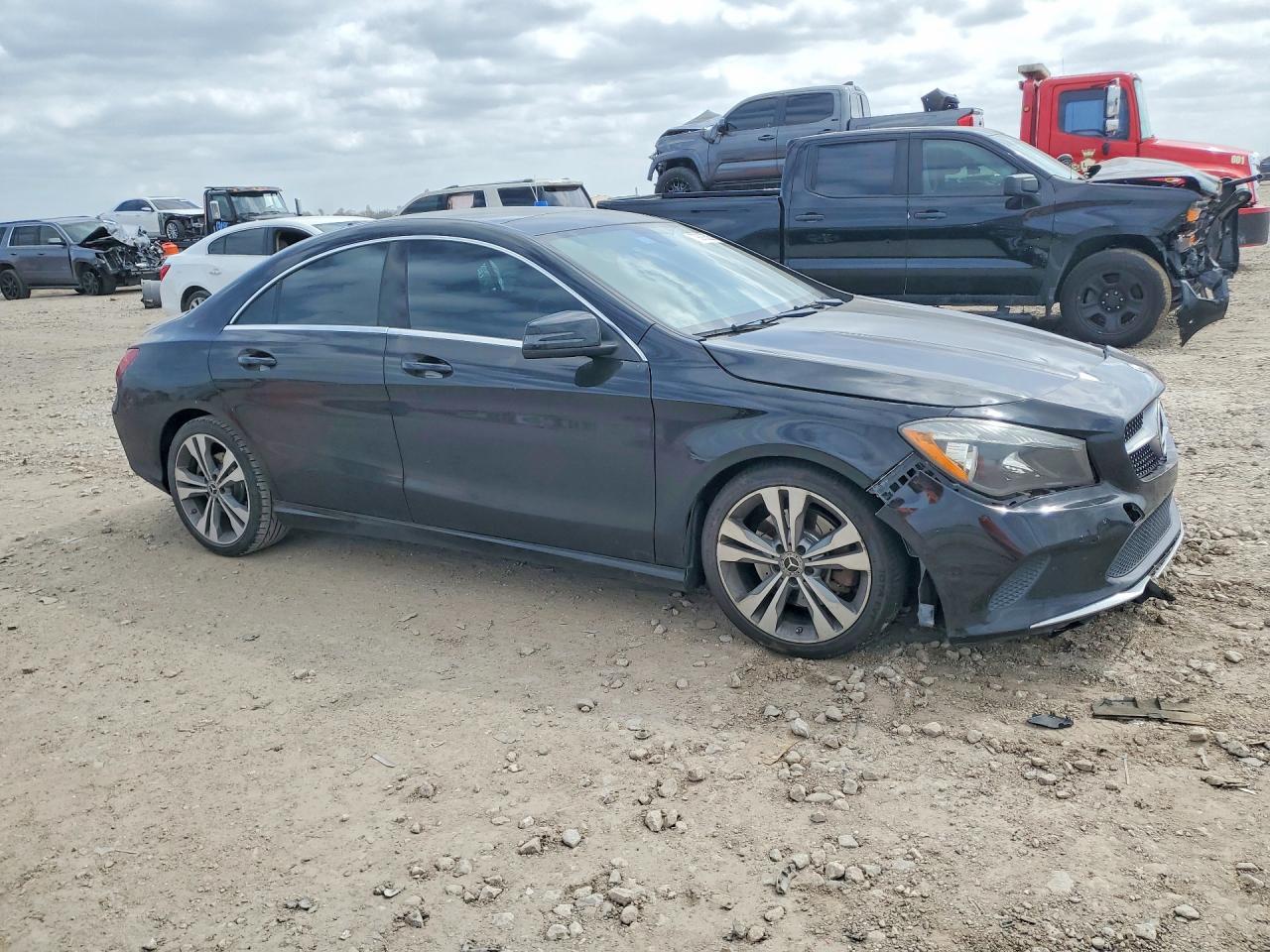 2019 Mercedes-Benz Cla 250 - zdjęcie 4
