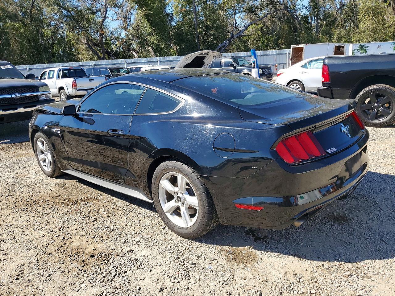 2016 Ford Mustang - zdjęcie 2