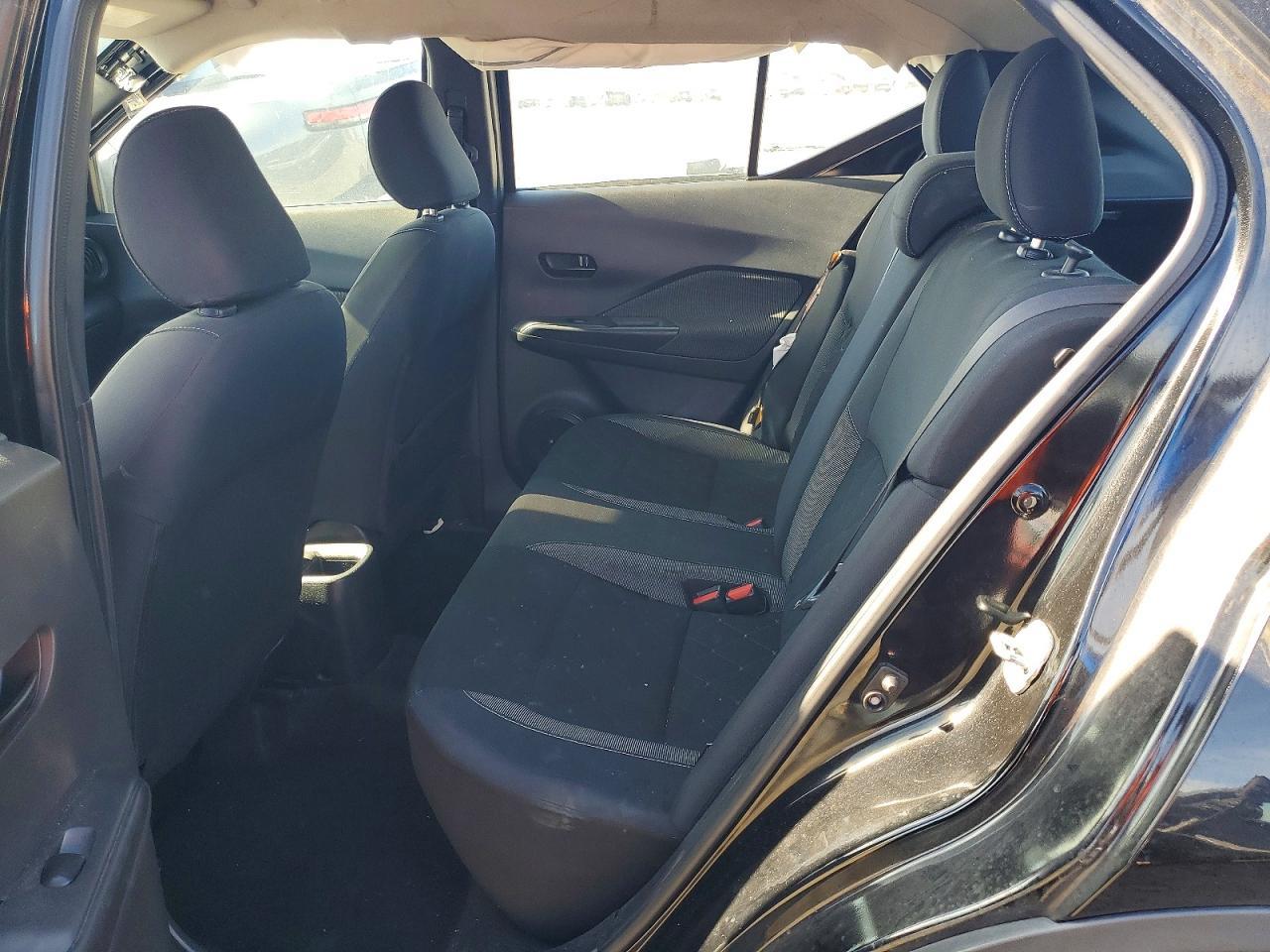 2020 Nissan Kicks S - zdjęcie 10