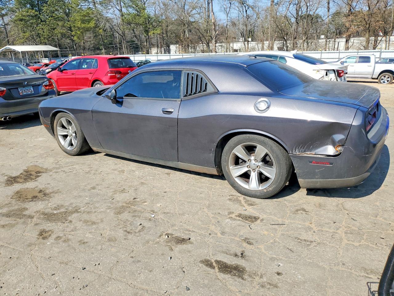 2015 Dodge Challenger Sxt - zdjęcie 2
