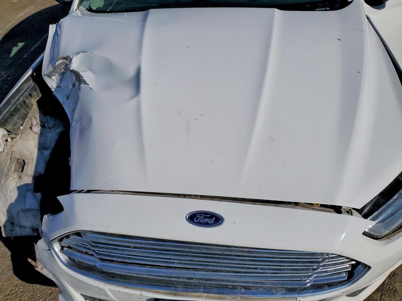 2014 Ford Fusion S - zdjęcie 11