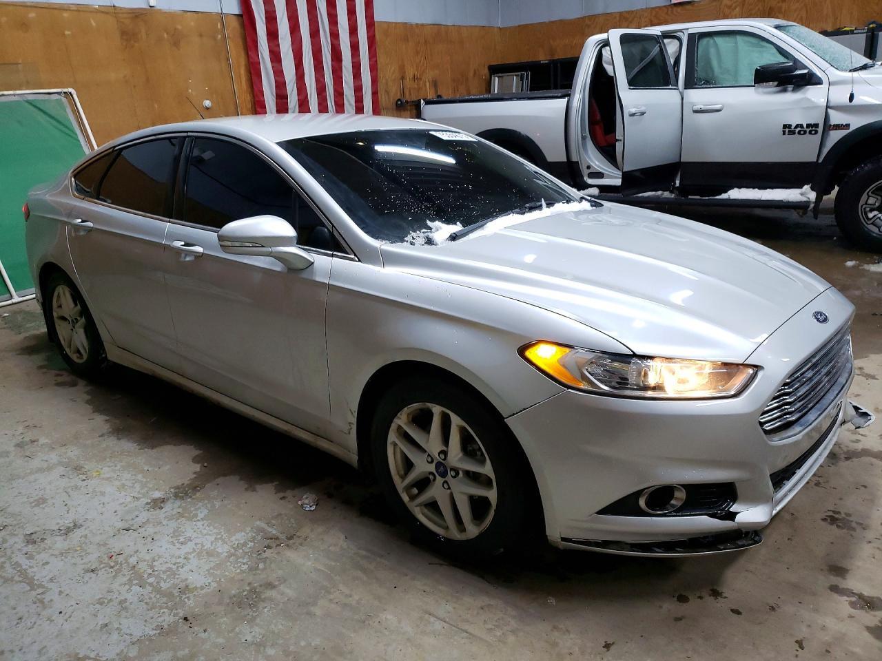 2013 Ford Fusion Se - zdjęcie 4