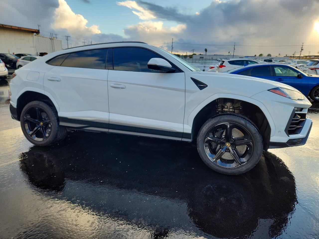 2021 Lamborghini Urus - zdjęcie 4