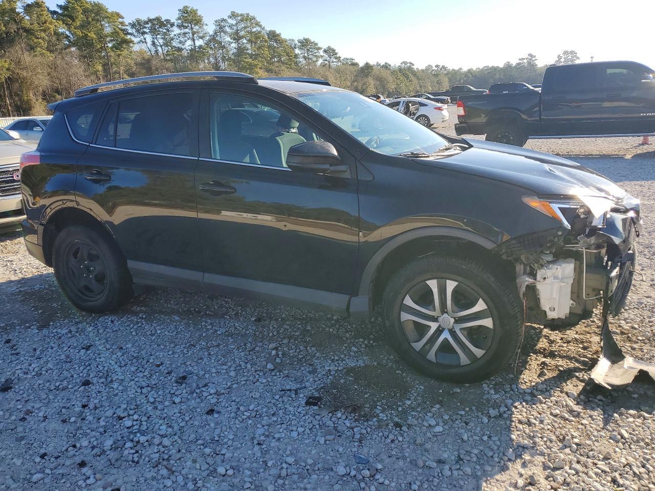 2018 Toyota Rav4 Le - zdjęcie 4