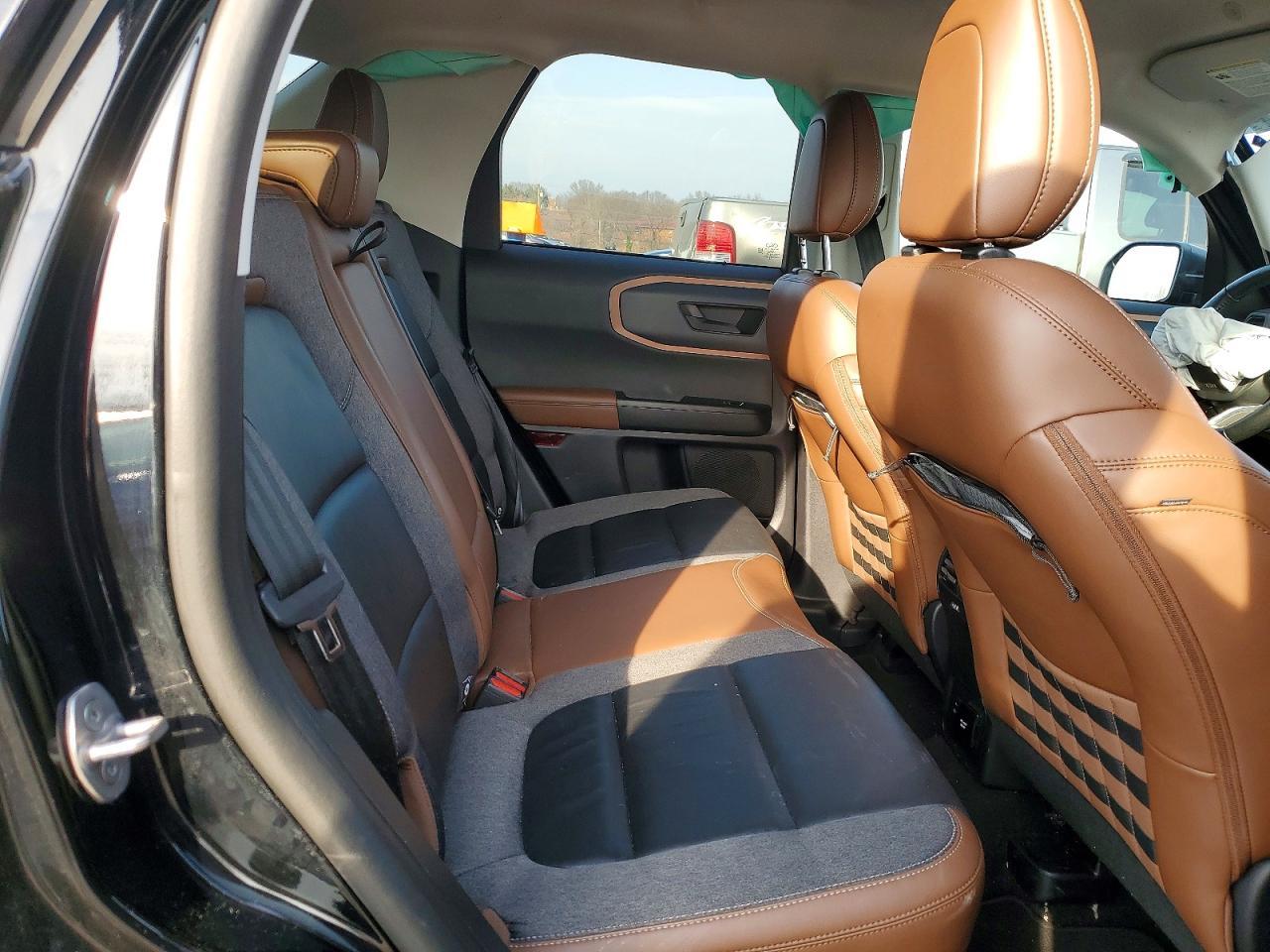 2022 Ford Bronco Sport Outer Banks - zdjęcie 11