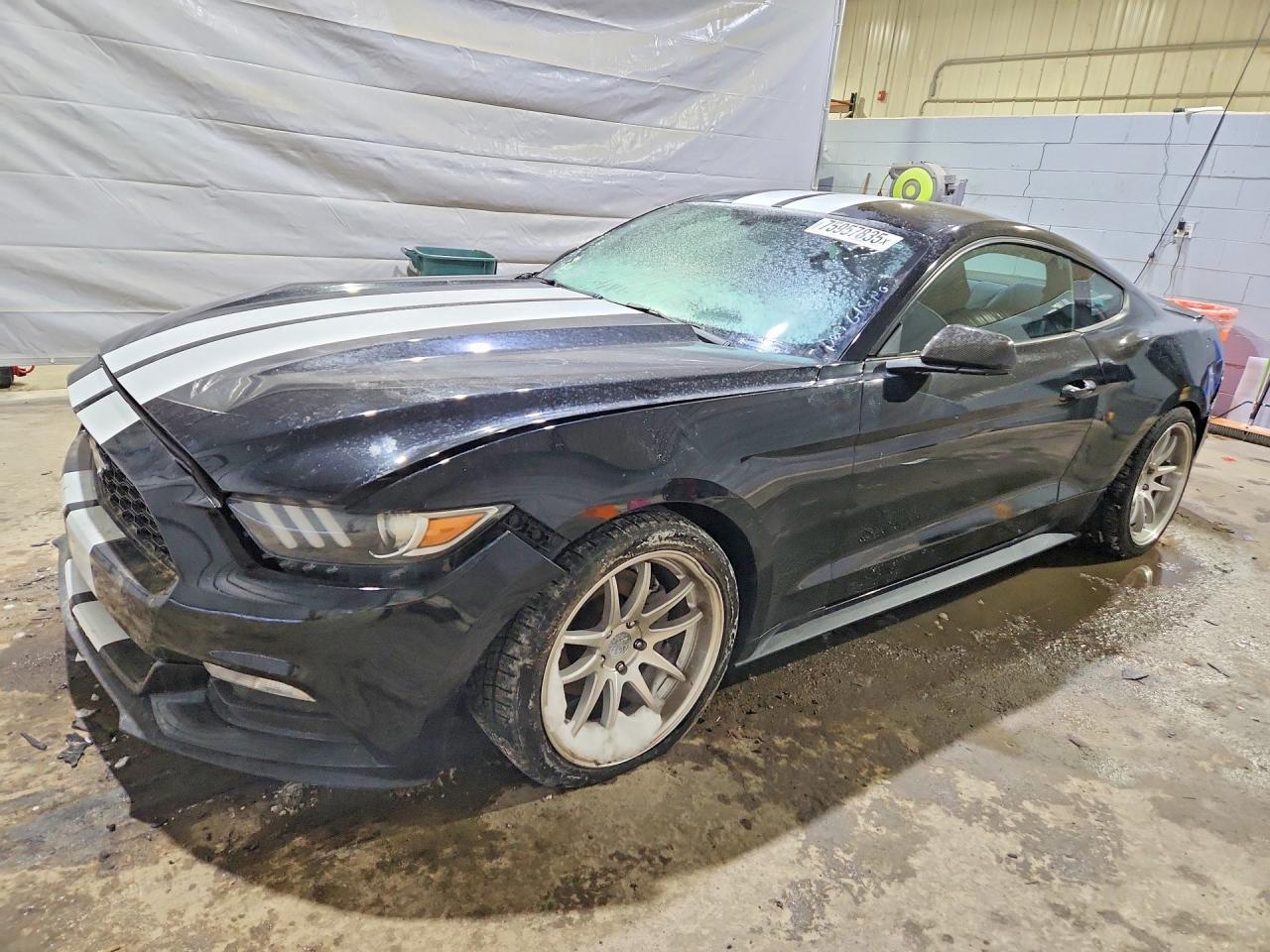 2017 Ford Mustang - zdjęcie główne