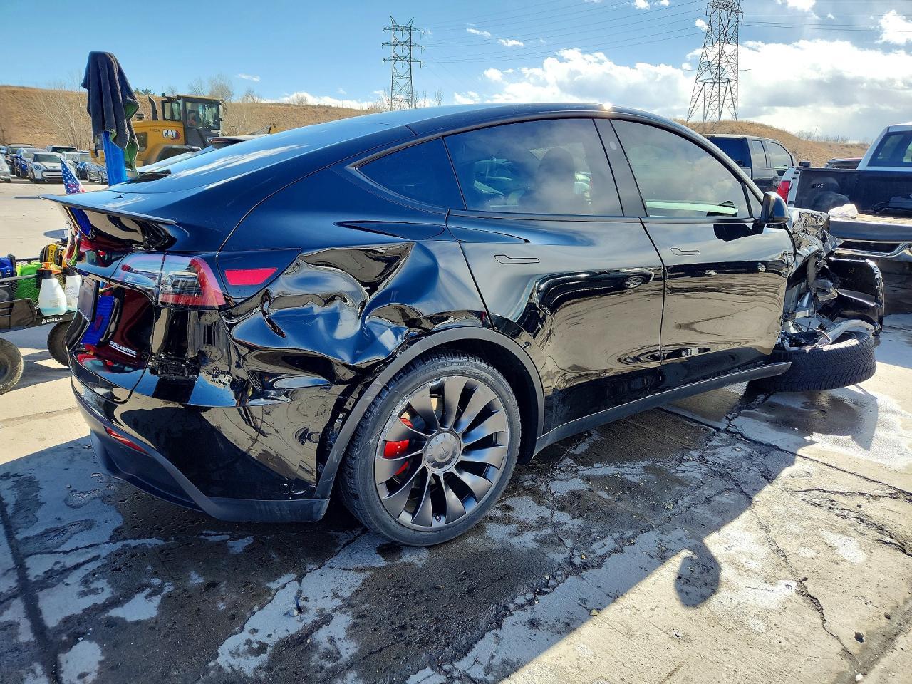 2025 Tesla Model Y - zdjęcie 3