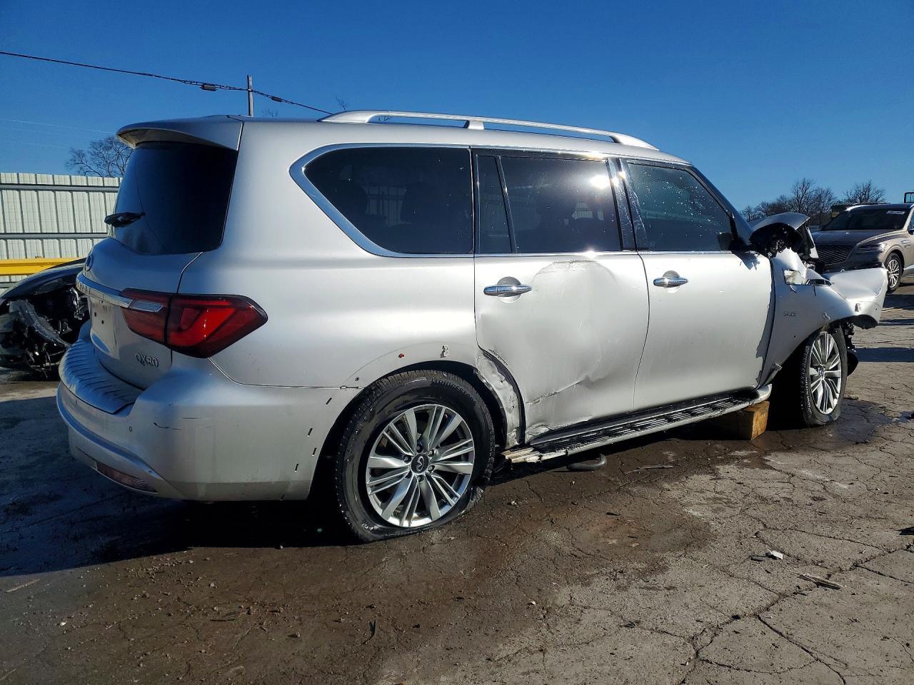 2019 Infiniti Qx80 Luxe - zdjęcie 3