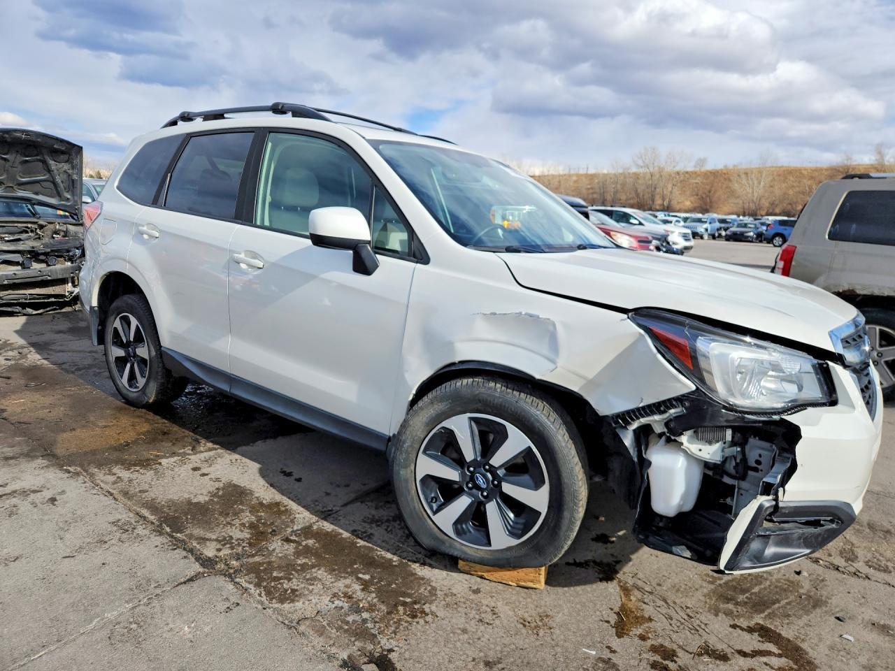 2017 Subaru Forester 2.5I Premium - zdjęcie 4