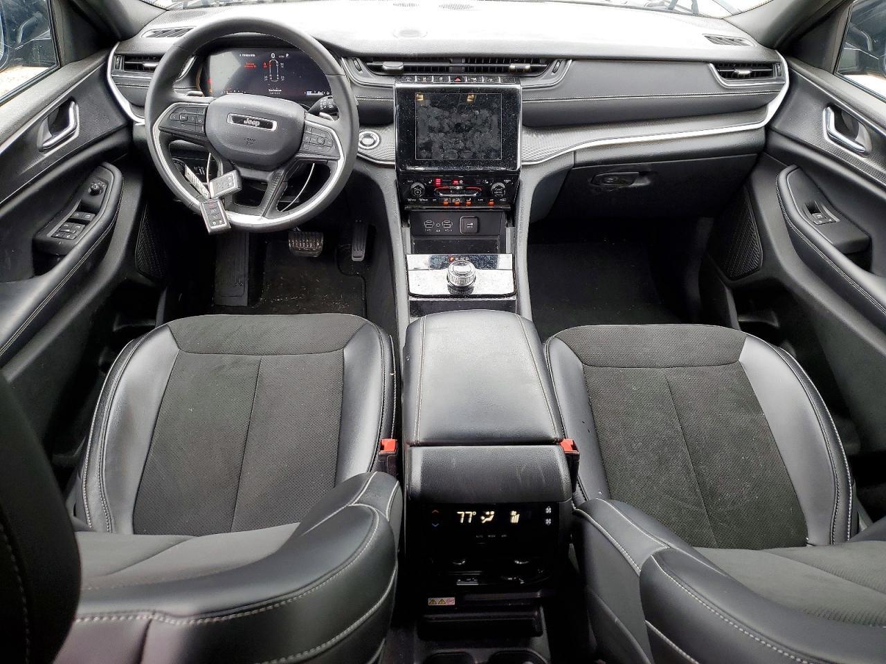 2025 Jeep Grand Cherokee L Laredo - zdjęcie 8