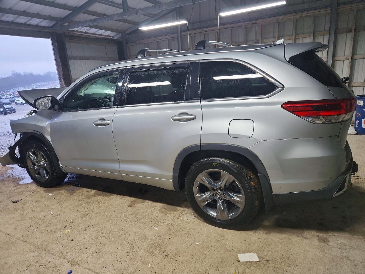 2018 Toyota Highlander Limited - zdjęcie 2